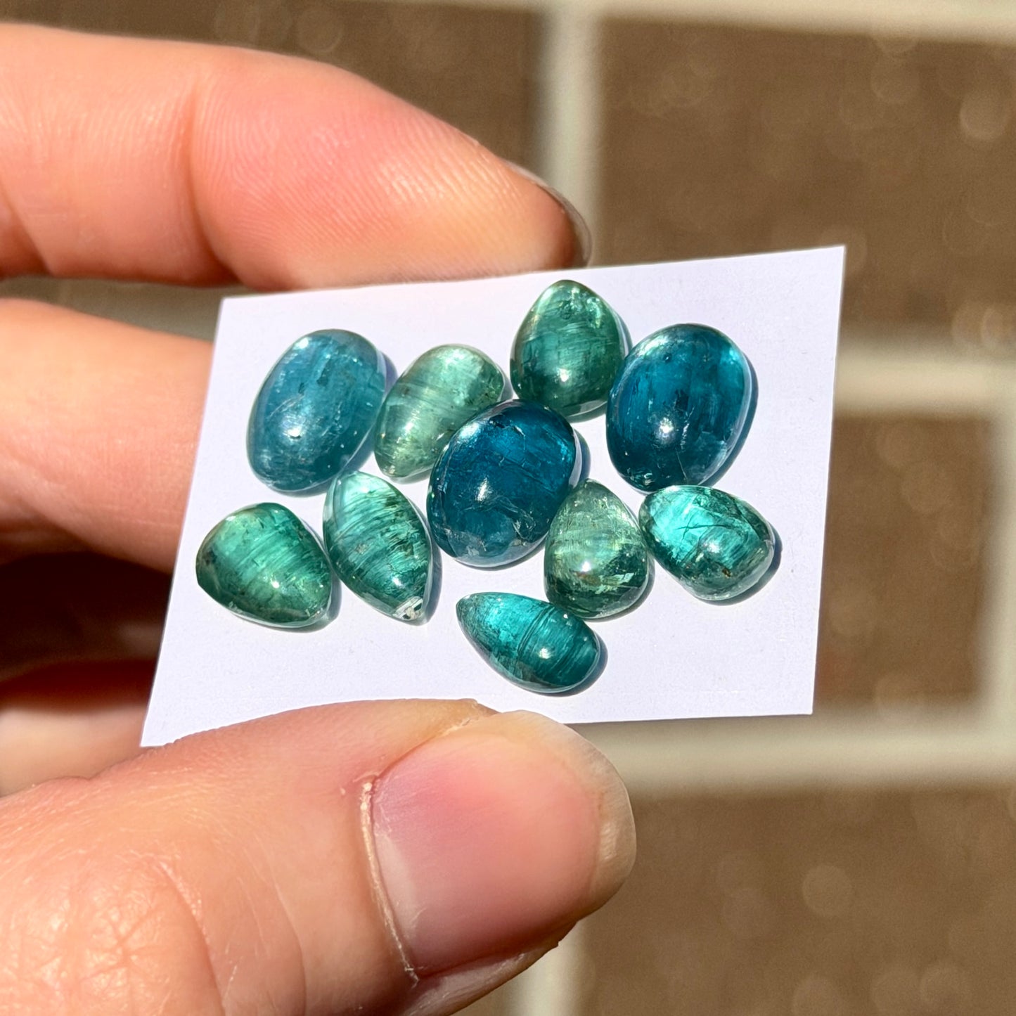10pcs (Juicy) Emerald, Teal & Mint Kyanite Cabochons Smooth - 9-12mm (FULL LOT) (W14)
