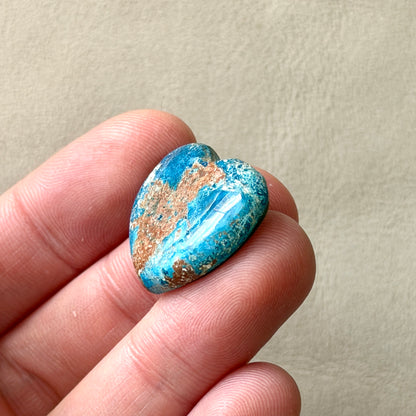 ‘Cape York, North Queesland' Shattuckite Heart Cabochon - 20.5mm x 22.5mm (W16)