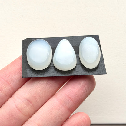 21-23mm White Moonstone Cabochon Smooth  - Choose your Stone (W4)