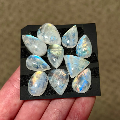 17-20mm Rainbow Moonstone (High grade) Cabochon Smooth - Choose your Stone (W2)