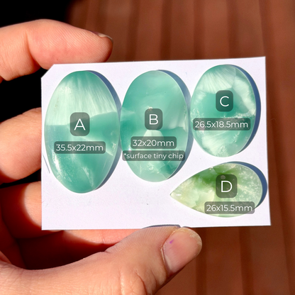 26-36mm Chatoyant Hemimorphite Cabochon Smooth  - Choose your Stone (W6)