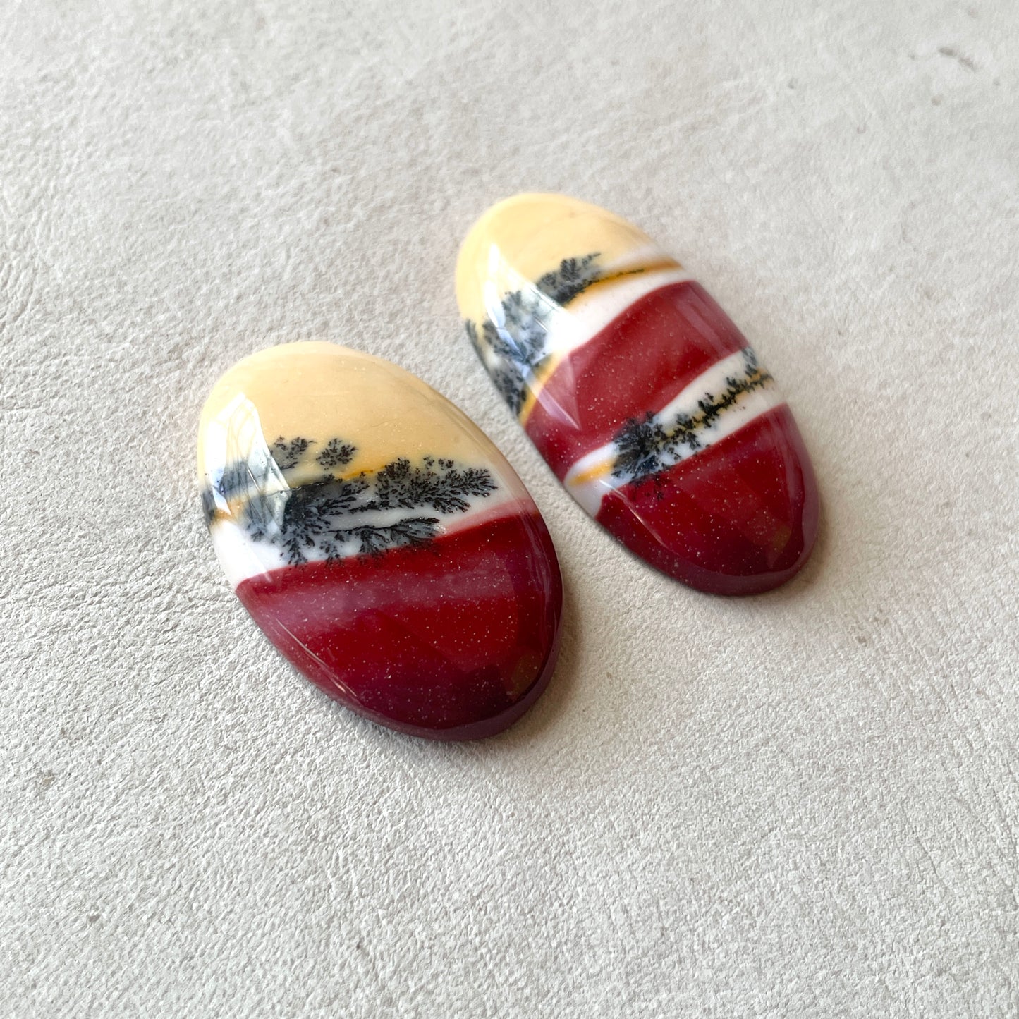 *Rare* Dendritic Australian Mookaite Cabochon - Choose your Stone (W11)