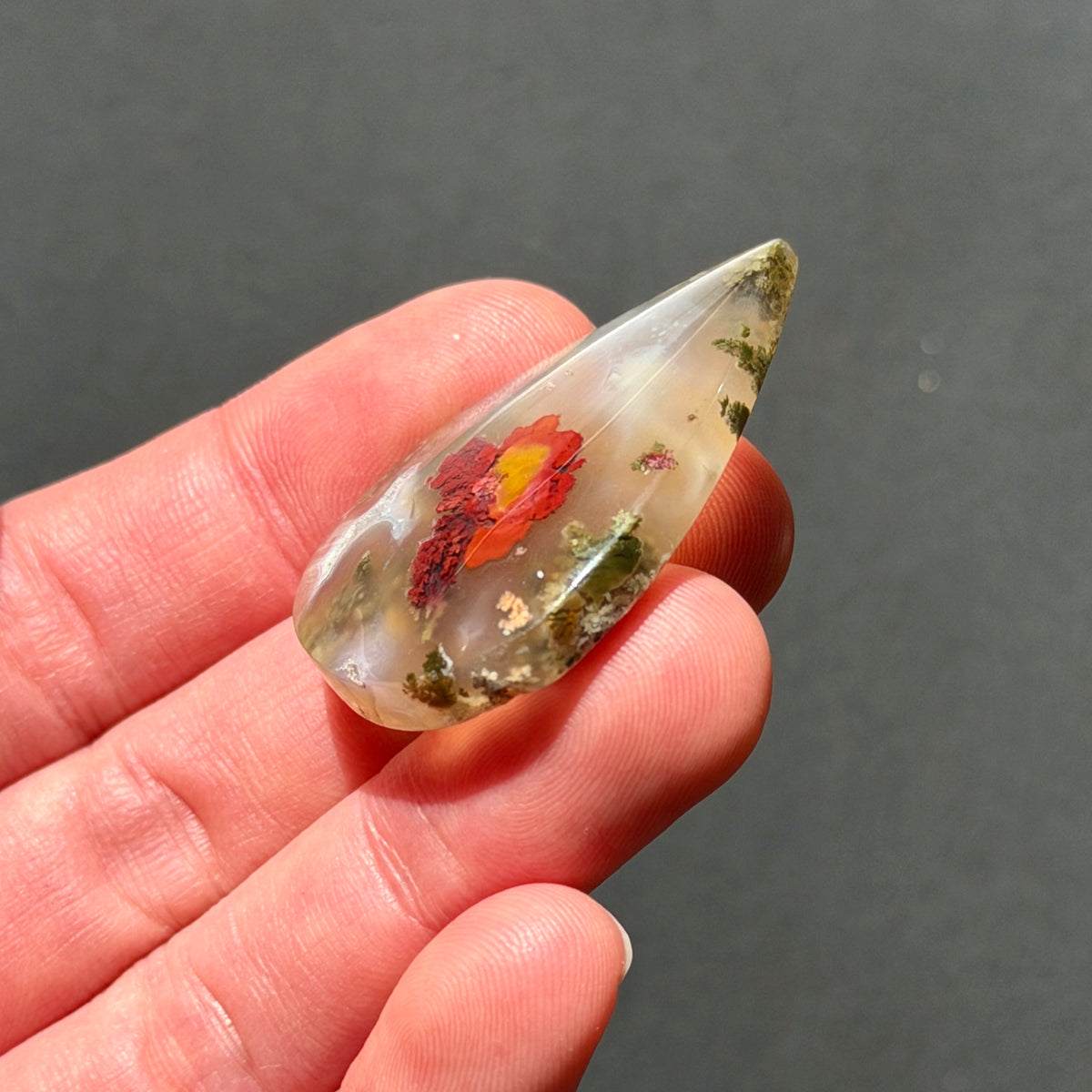 ‘Poppy in the Mist' Nebula Moss Agate Teardrop Cabochon - 40mm x 27mm (W17)