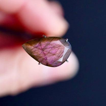 Pink/Rose Gold Labradorite Faceted Freeform (Pavilion Back) - 19x11.5mm (W11)