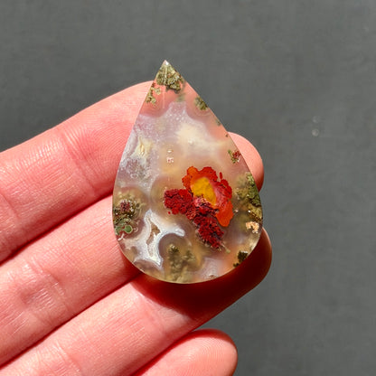 ‘Poppy in the Mist' Nebula Moss Agate Teardrop Cabochon - 40mm x 27mm (W17)
