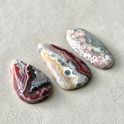 30-37mm Mexican Crazy Lace Agate Cabochon Smooth - Choose your Stone (W5)