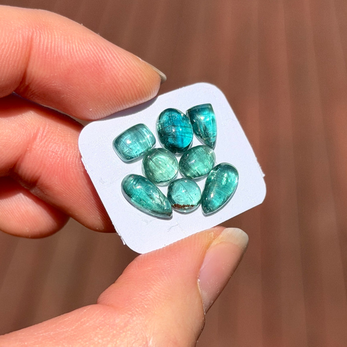 8pcs (Juicy) Emerald & Mint Kyanite Cabochons Smooth - 6-10mm (FULL LOT) (W14)