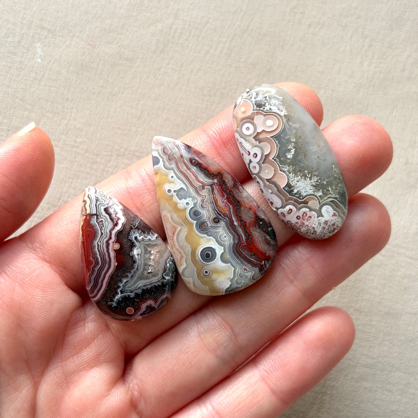 30-37mm Mexican Crazy Lace Agate Cabochon Smooth - Choose your Stone (W5)