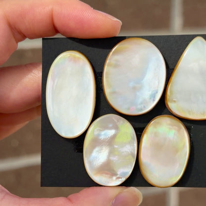 26-33mm Mother of Pearl Cabochon Smooth - Choose your Stone (W17)