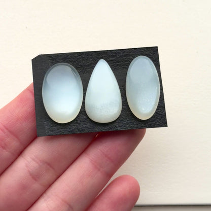 21-23mm White Moonstone Cabochon Smooth  - Choose your Stone (W4)